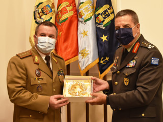 Întâlnirea șefului Statului Major al Apărării cu șeful Forțelor Terestre Elene Foto:Alexandru Badea