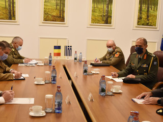 Întâlnirea șefului Statului Major al Apărării cu șeful Forțelor Terestre Elene Foto:Alexandru Badea