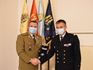 Întâlnirea șefului Statului Major al Apărării cu comandantul Flotei Franceze din Marea Mediterană Foto:Alexandru Badea