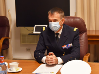 Întâlnirea șefului Statului Major al Apărării cu comandantul Flotei Franceze din Marea Mediterană Foto:Alexandru Badea