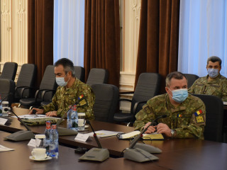 Videoconferință a conducerii MApN cu echipele de comandă ale detașamentelor aflate în misiuni externe Foto:Costel Pătrașcu