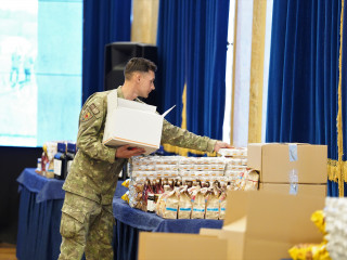 Cadouri pentru veteranii de război  Foto:Laurențiu Turoi