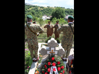 Comemorarea călugăriței-sublocotenent Mina Hociotă <br/> Foto: Batalionul 30 Vânători de Munte 