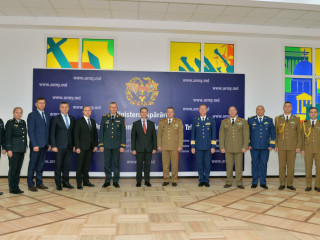 Medalia „Consolidarea Frăției de Arme”, conferită șefului Statului Major al Apărării <br/> Foto: Vitalie Iovu