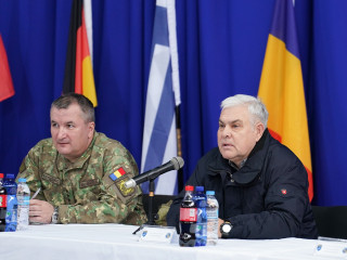 Vizita conducerii MApN în baza NATO KFOR din Pristina, Kosovo Foto:Laurențiu Turoi