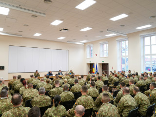 Vizita conducerii MApN la detașamentul român dislocat în Polonia Foto:Laurențiu Turoi