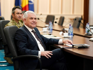 Videoconferință cu militarii din teatrele de operații și misiuni externe Foto:Laurențiu Turoi