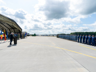 Conducerea ministerului apărării naționale în vizită la detașamentul „Carpathian Vipers” dislocat în Lituania   Foto: