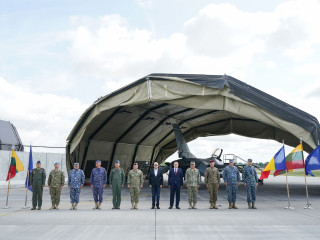 Conducerea ministerului apărării naționale în vizită la detașamentul „Carpathian Vipers” dislocat în Lituania   Foto: