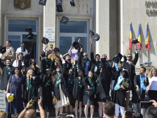 Festivitate de absolvire la Universitatea Națională de Apărare  Foto:Costel Pătrașcu