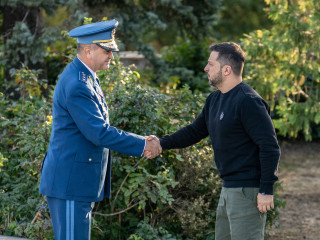 Președintele Ucrainei, omagiu la Monumentul Ostașului Necunoscut din București Foto:Laurențiu TUROI