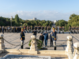 Președintele Ucrainei, omagiu la Monumentul Ostașului Necunoscut din București Foto:Laurențiu TUROI