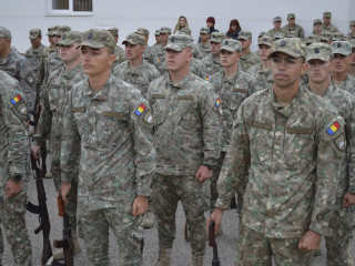 Depunerea jurământului militar la școala Militară de Maiștri Militari și Subofițeri a Forțelor Terestre Foto:Costel Pătrașcu