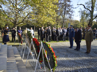 Comemorări la cimitirele militare Belu și Pro-Patria  Foto:Costel Pătrașcu