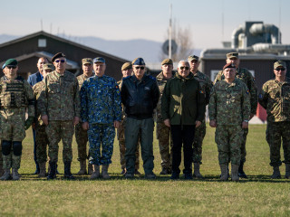 Vizita conducerii MApN în Bosnia și Herțegovina și Kosovo Foto:Laurențiu Turoi 