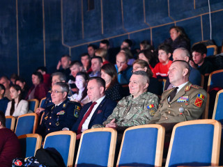 Crăciunul se sărbătorește în marea familie a Armatei României Foto:Alexandru Badea