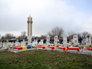 Comemorarea camarazilor căzuți la datorie în catastrofele aviatice din 2 martie 2022 Foto:Alexandru Badea