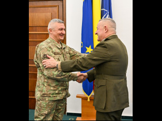 Întrevedere cu comandantul Forțelor Corpului de Infanterie Marină ale SUA pentru Europa și Africa Foto:Alexandru Badea