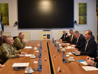 Întrevedere între șeful Apărării din România și comandantul USNAVEUR Foto:Costel Pătrașcu