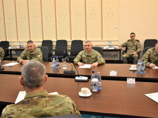 Întrevedere cu comandantul Corpului V Forțe Terestre al SUA Foto:Costel Pătrașcu