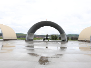 Înzestrarea cu trei aeronave F-16 Fighting Falcon a Escadrilei 48 Vânătoare Foto:Bogdan Pantilimon