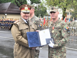 Ceremonie militară dedicată aniversării Forțelor Terestre  Foto:Costel Pătrașcu