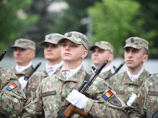 Ceremonie militară dedicată aniversării Forțelor Terestre  Foto:Costel Pătrașcu