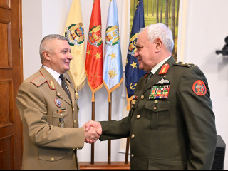 Întrevedere cu președintele Comitetului Întrunit al șefilor Statelor Majore al Forțelor Armate Iordaniene Foto:Alexandru Badea