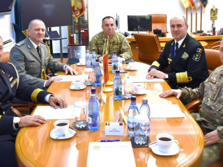 Întrevedere cu șeful Statului Major al Forțelor Navale din Republica Albania Foto:Costel Pătrașcu