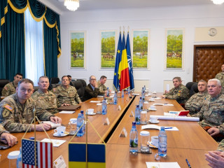 Întreverere cu comandantul Forțelor Terestre ale SUA din Europa și Africa Foto:Alexandru Badea