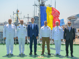 România a preluat comanda Grupului operativ naval pentru combaterea minelor marine din Marea Neagră Foto:Forțele Navale Române 
