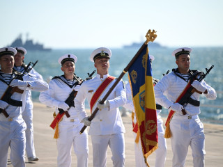 Ceremonia militară organizată la Monumentul „Crucea Marinarilor” din Constanța  Foto:MApN