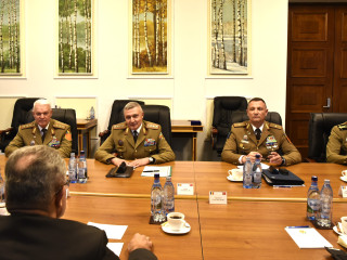 Întrevedere cu șeful Forțelor Terestre din Republica Turcia  Foto:Costel Pătrașcu
