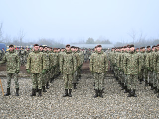 Pregătiri pentru Ziua Națională în Poligonul Ghencea  Foto:Antonio Luca