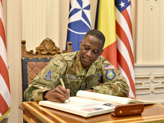 Întrevedere cu comandatul Forțelor Spațiale ale Statelor Unite în Europa și Africa (SPACEFOREUR-AF) Foto:Alexandru Badea