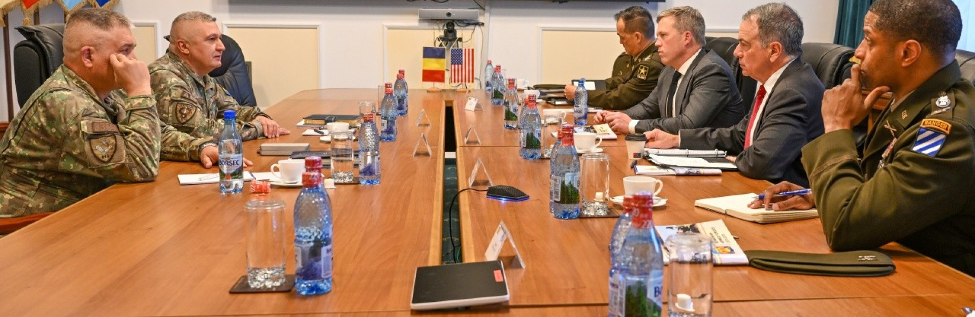 Vizita Secretarului pentru Forțele Terestre ale SUA