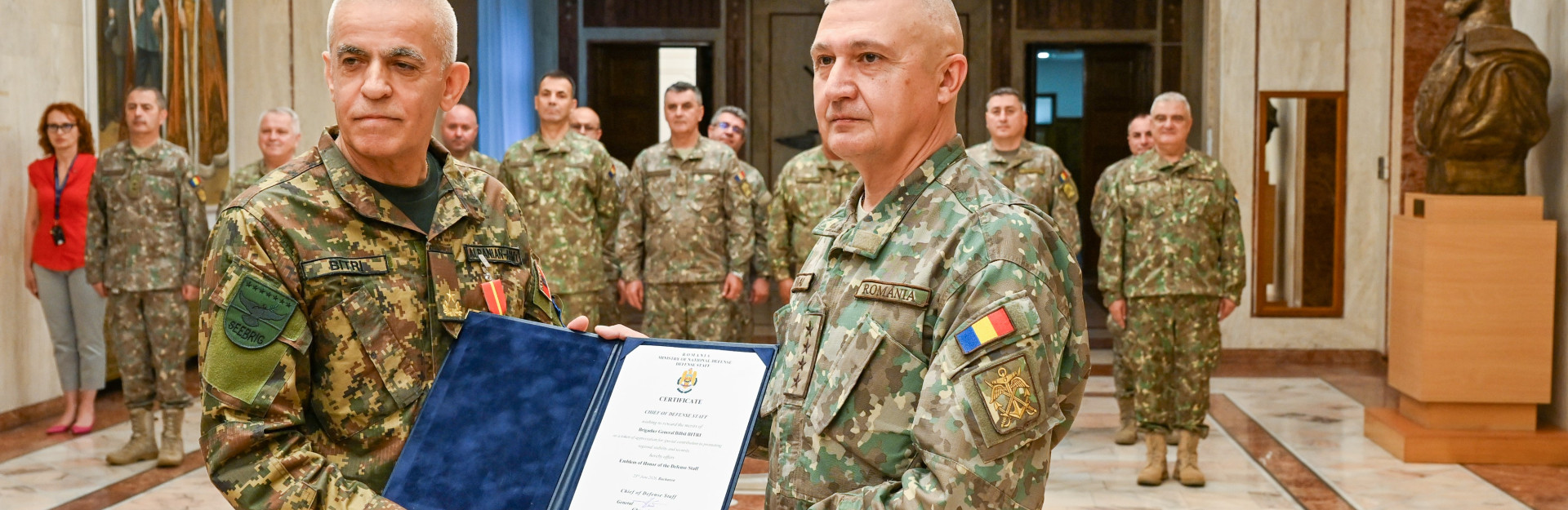 Conferirea Emblemei de Onoare a Statului Major al Apărării