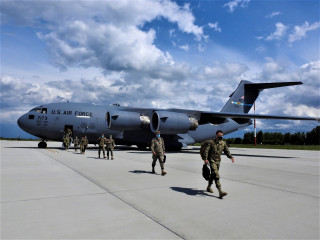 Primii militari români s-au întors din Afganistan