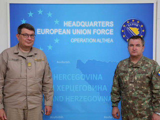 șeful Statului Major al Apărării, în vizită la comandamentul EUFOR Foto:Secția informare și relații publice