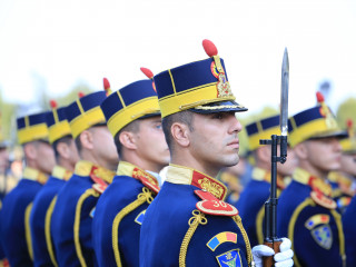 Ceremonie înmânare Drapel de luptă Spitalului Universitar de Urgență Militar Central_1 Foto:Laurențiu Turoi