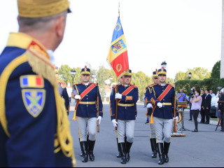 Ceremonie înmânare Drapel de luptă Spitalului Universitar de Urgență Militar Central_4 Foto:Laurențiu Turoi