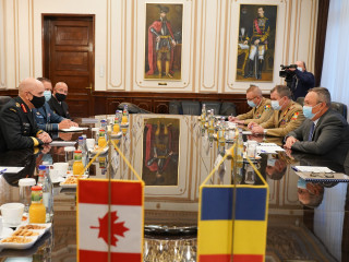 Întrevedere a conducerii MApN cu șeful Apărării din Canada 1 Foto:Laurențiu Turoi