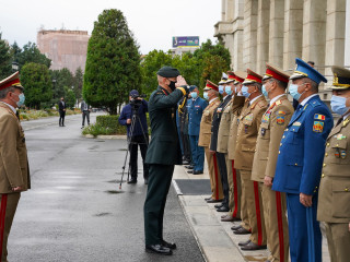 Întrevedere a conducerii MApN cu șeful Apărării din Canada 4 Foto:Laurențiu Turoi