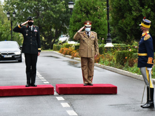 Întrevedere a conducerii MApN cu șeful Apărării din Canada 6 Foto:Alexandru Badea